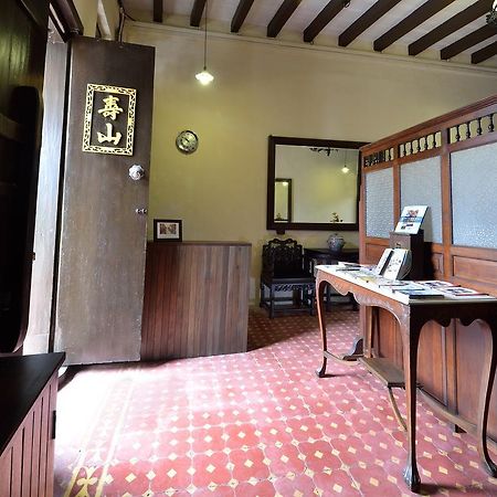 Yong Yi Yuen Guesthouse Джорджтаун Экстерьер фото